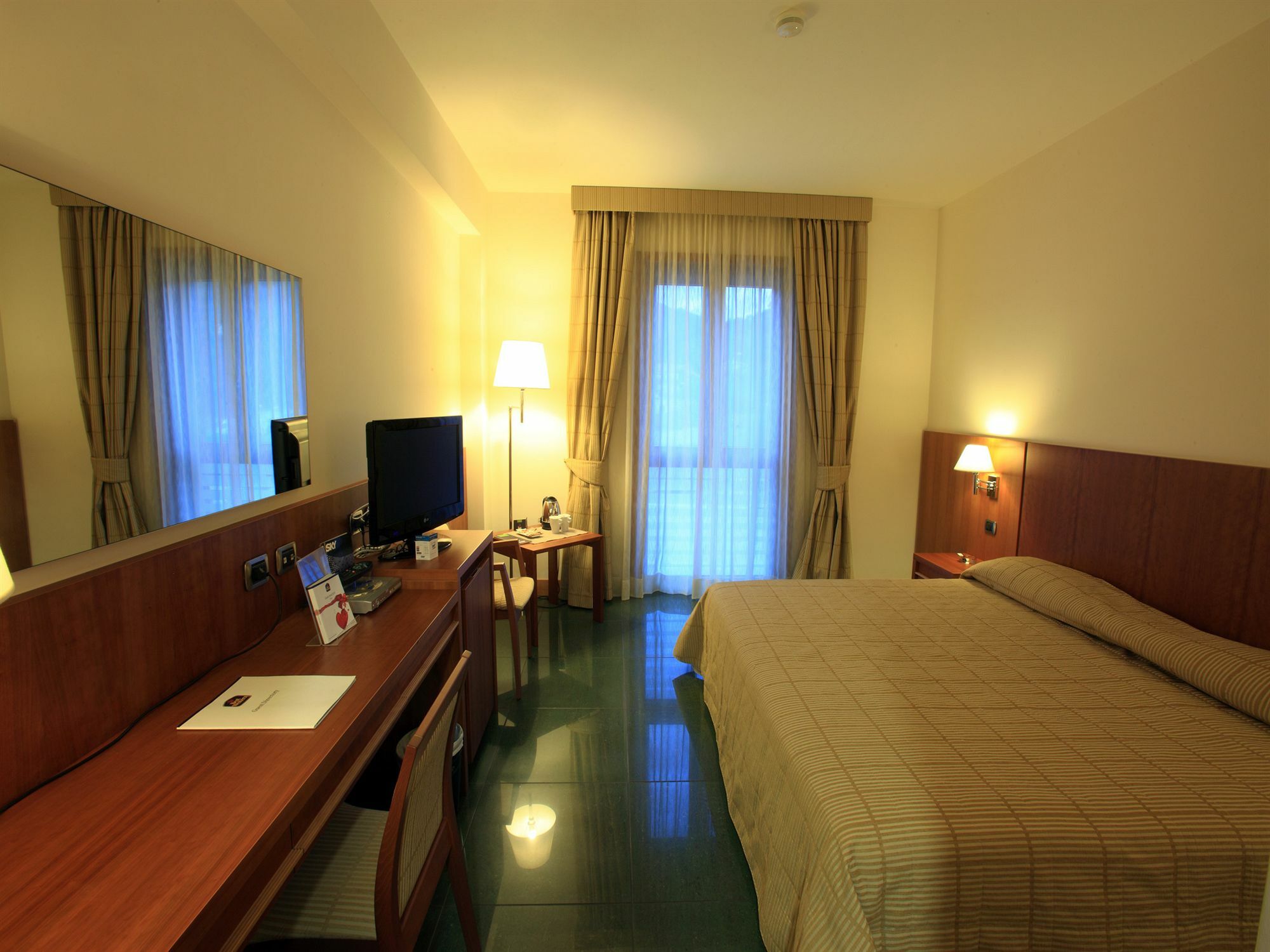 Hotel Dei Principati Baronissi Buitenkant foto