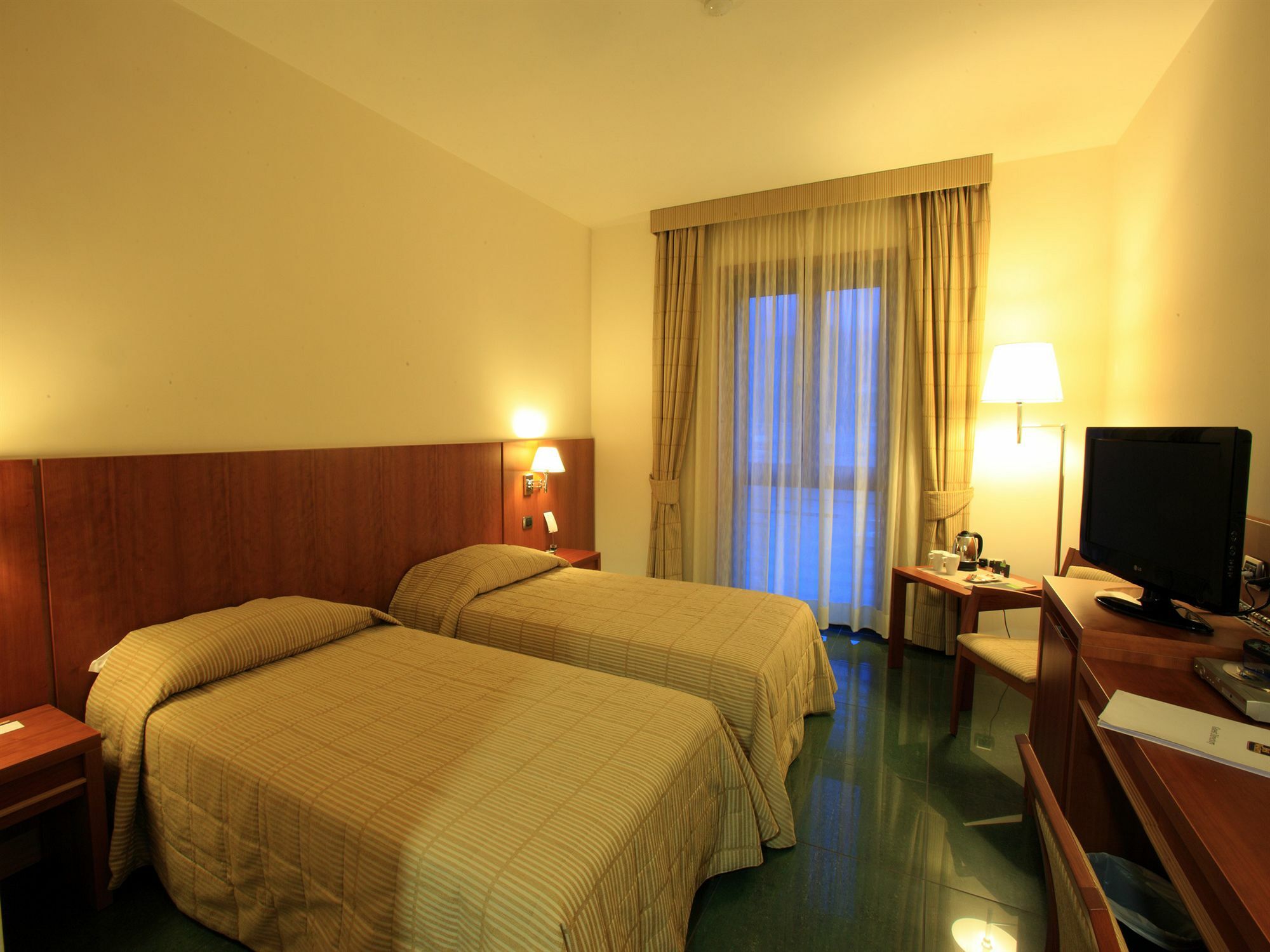Hotel Dei Principati Baronissi Buitenkant foto